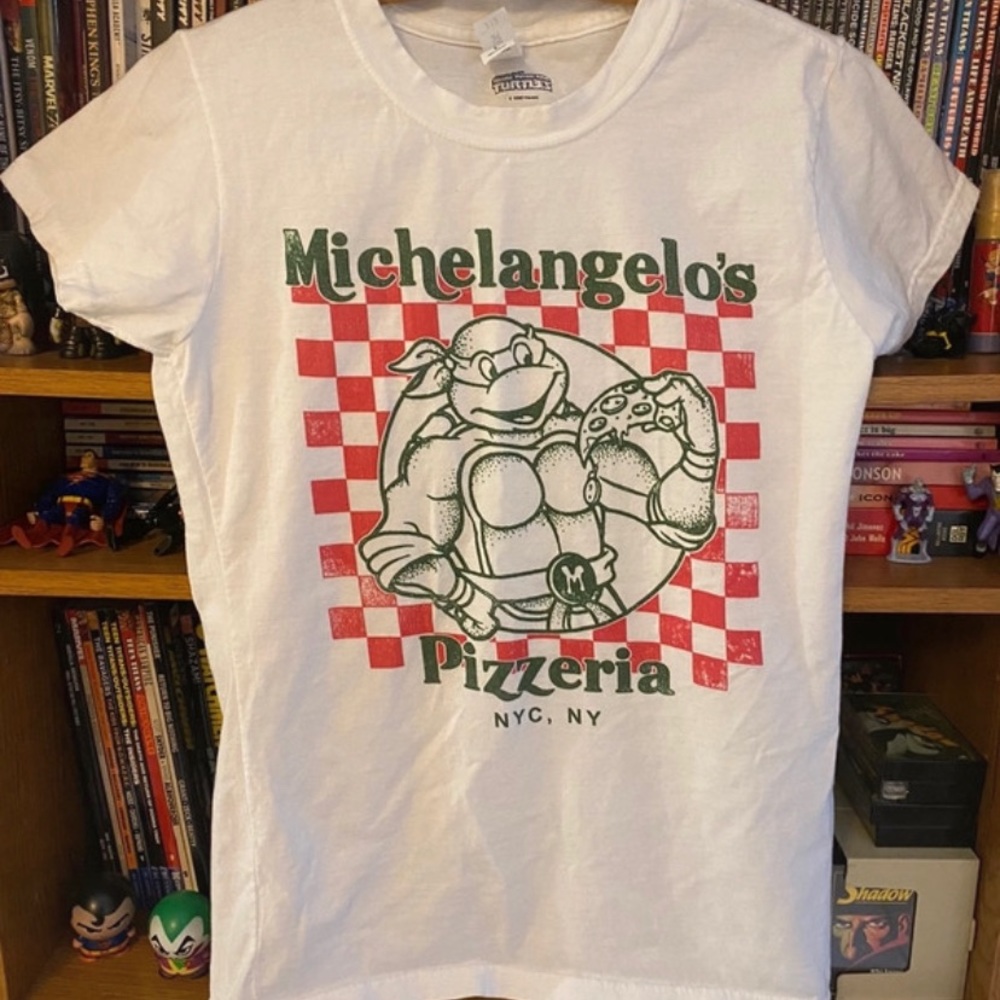 Teenage Mutant Ninja Turtles Michelangelo Pizzeria T Shirt